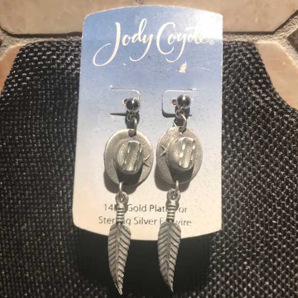 Cowgirl Hat Jody Coyote Western Style Earrings - Picture 1 of 5